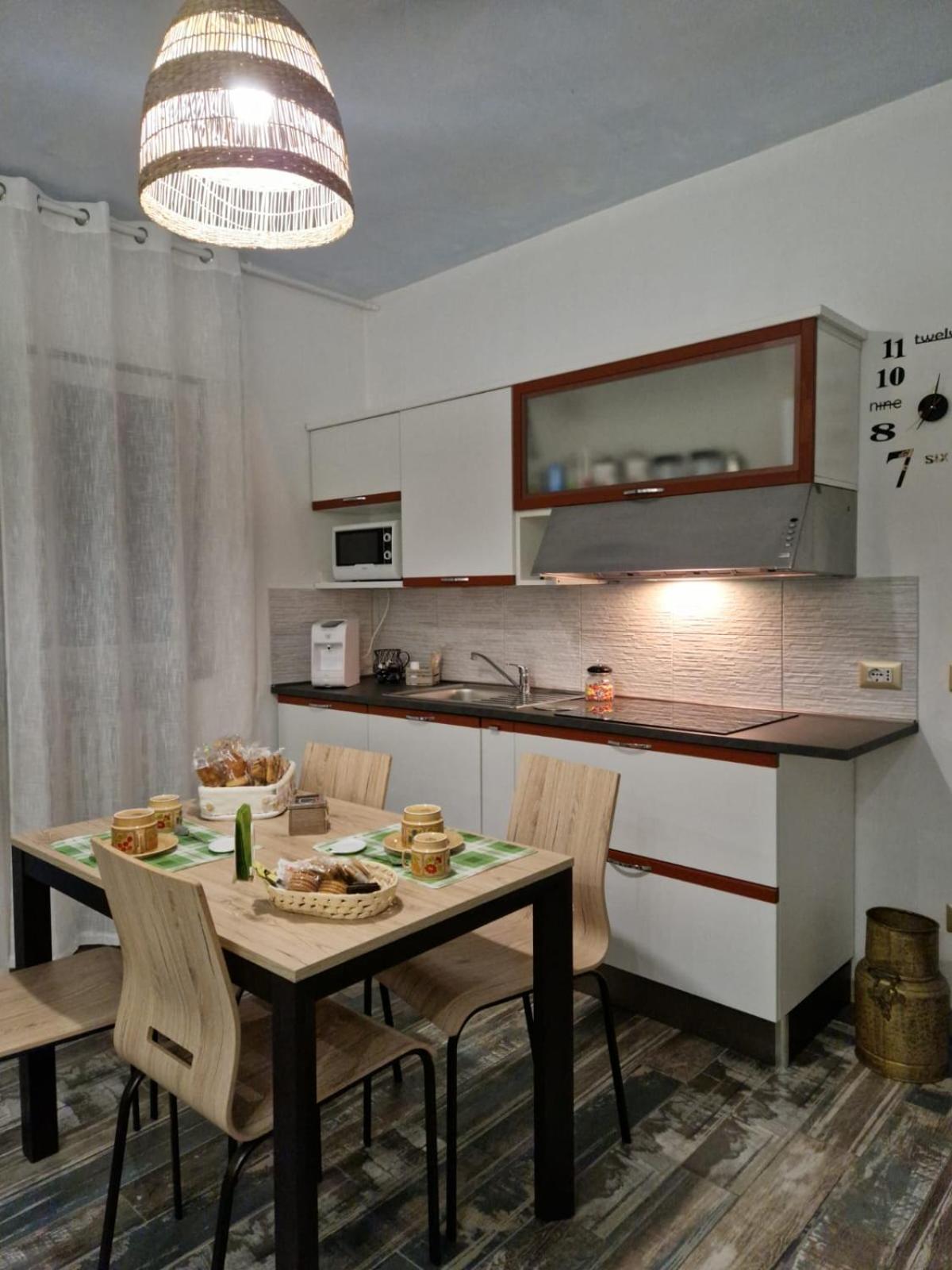 Bed and Breakfast Casa Marx Sedriano Экстерьер фото